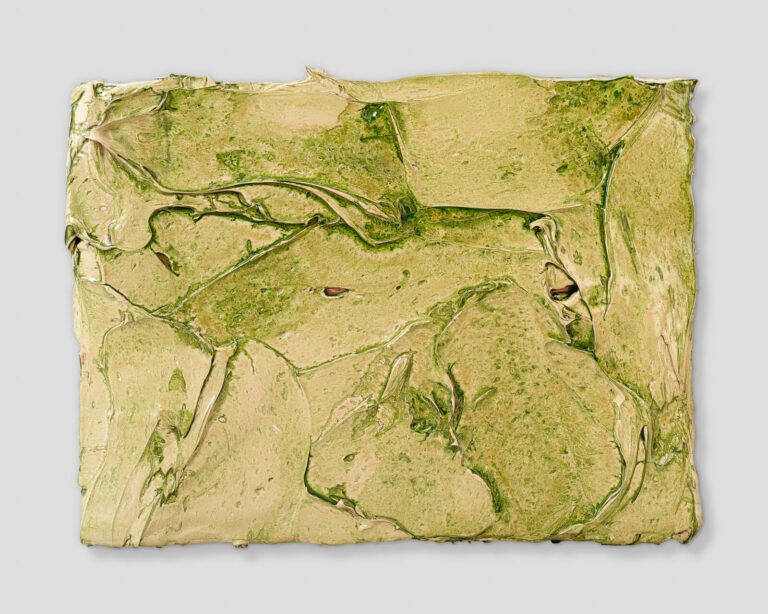 Prélèvement Vert . Œuvre originale créée en 2025 par Elodie Lemaître. Huile sur bois, 25 x 20 cm
